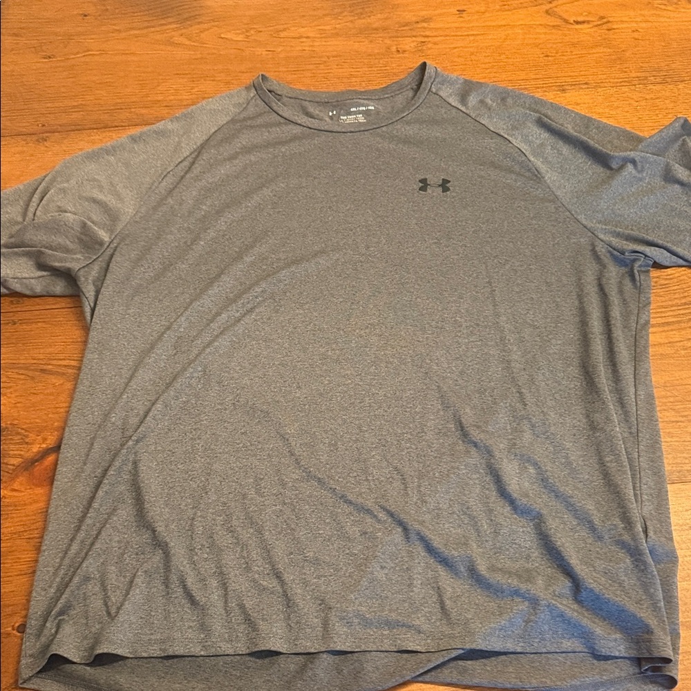 Under Armour Men's Short Sleeve Gray Tee